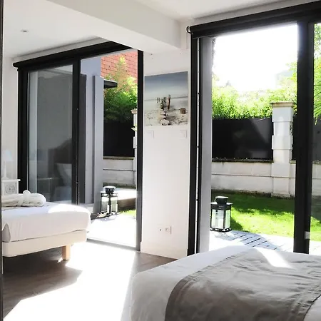 La Dependance By Cocoonr Apartment Bordeaux Room photo
